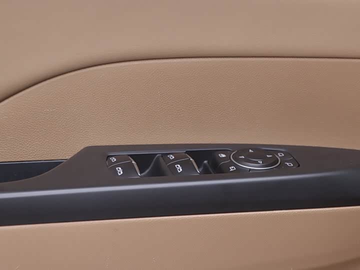 Фото 5 - Buick GL8 ES