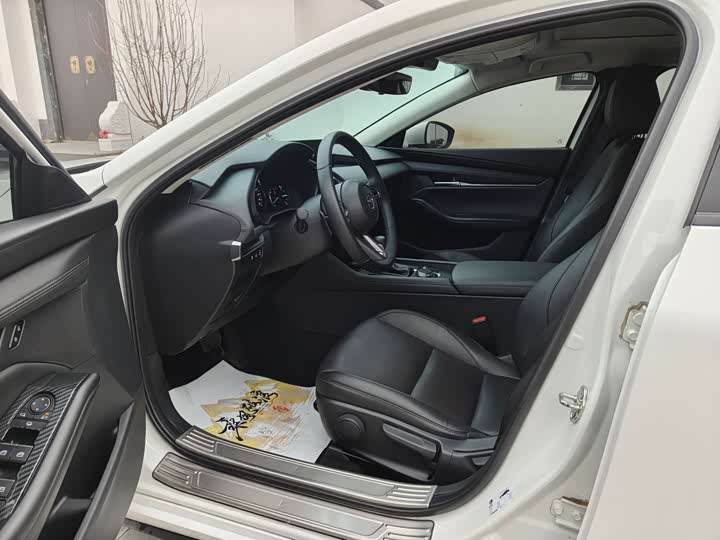 Фото 8 - Mazda 3 (Axela)