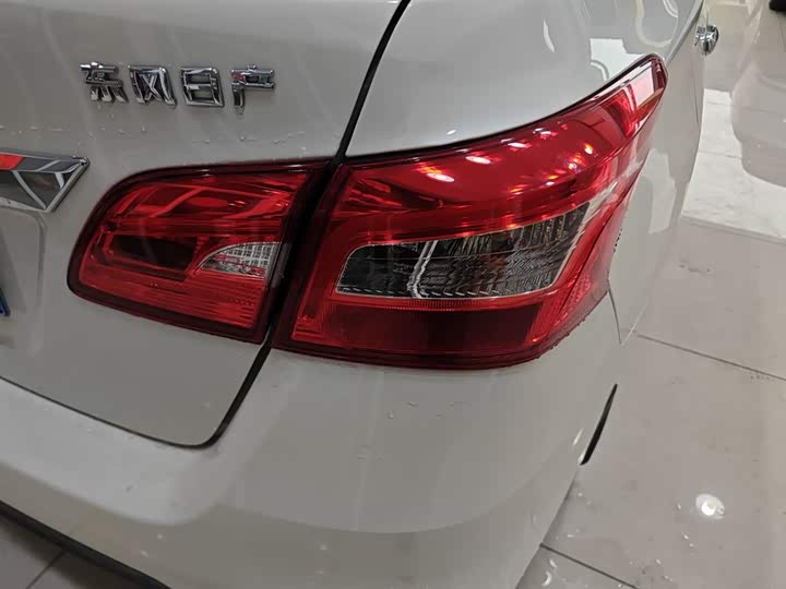 Фото 8 - Nissan Sylphy