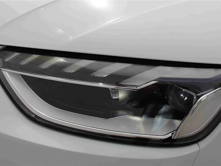 Фото 7 - Audi A4L