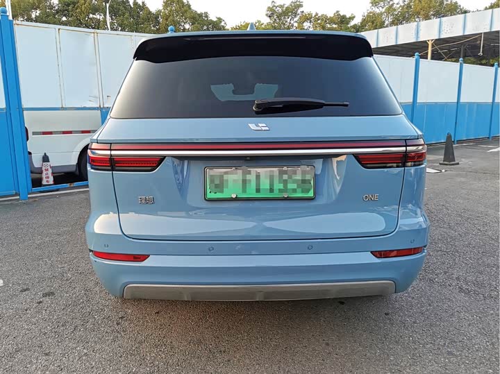 Фото 3 - LiXiang One