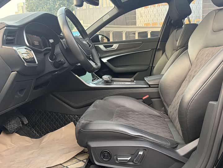 Фото 7 - Audi A6L