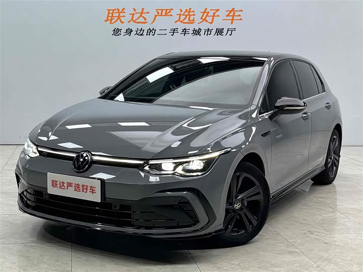 Фото 1 - Volkswagen Golf