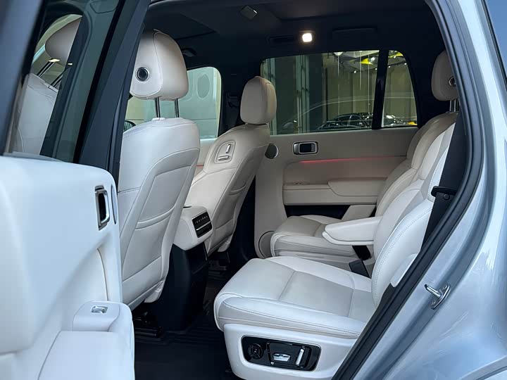 Фото 7 - LiXiang L8