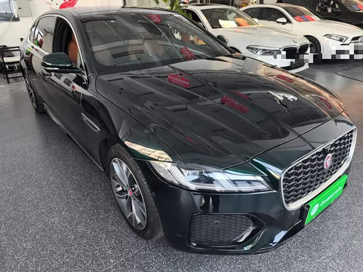 Фото 4 - Jaguar XF L