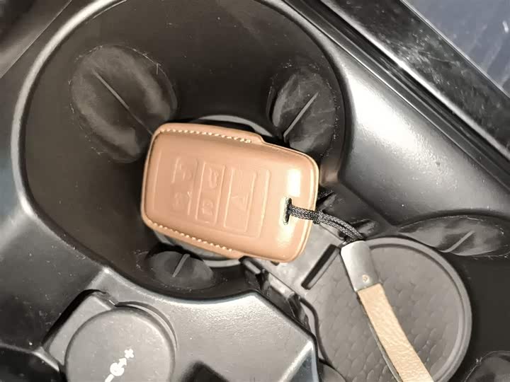 Фото 9 - Jaguar XF L