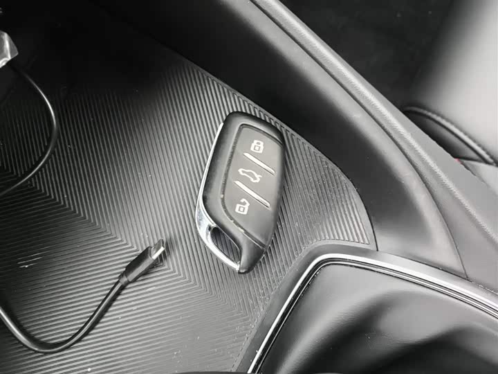 Фото 9 - MG Motor 5