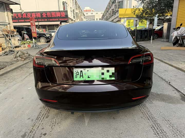 Фото 7 - Tesla Model 3