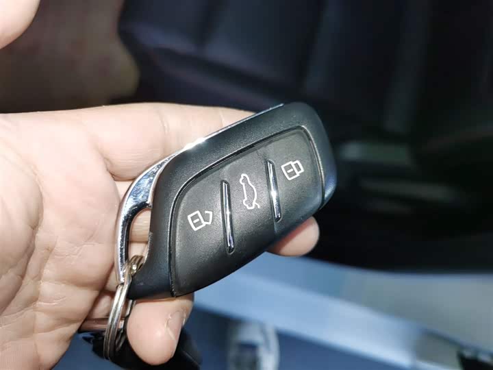 Фото 9 - MG Motor 5