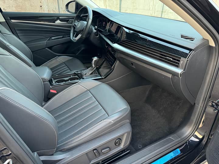 Фото 6 - Volkswagen Passat