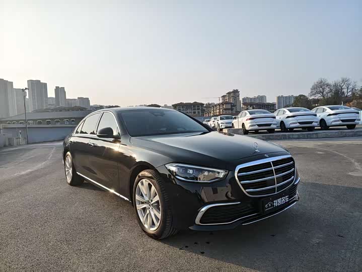 Фото 3 - Mercedes-Benz S-Class