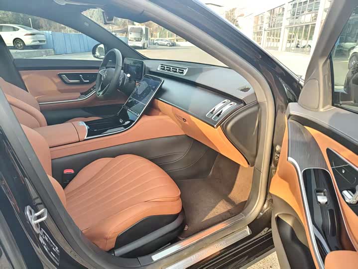 Фото 6 - Mercedes-Benz S-Class