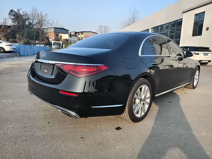 Фото 9 - Mercedes-Benz S-Class