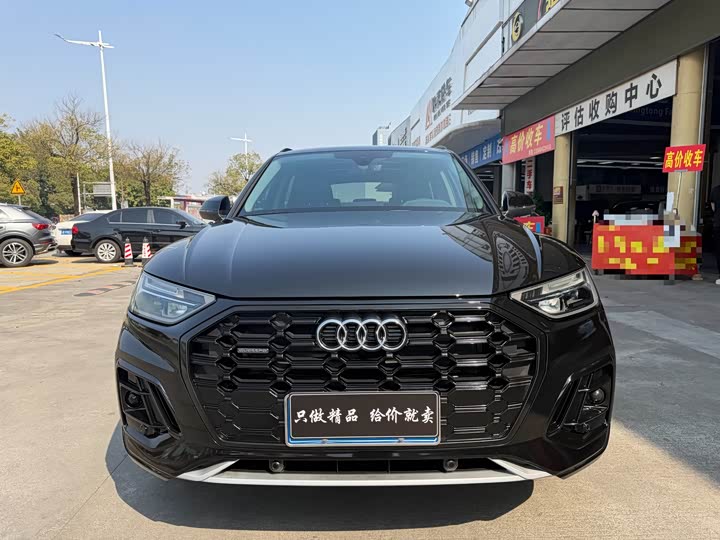 Фото 3 - Audi Q5L