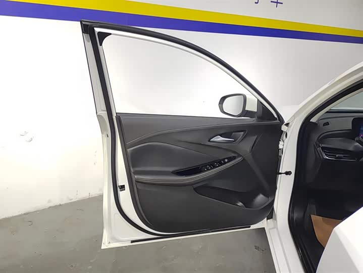 Фото 7 - Buick Verano