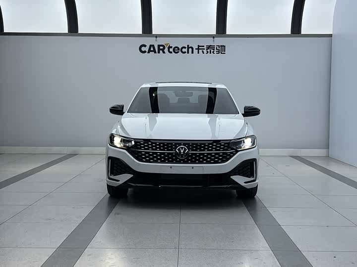 Фото 2 - Volkswagen Lavida