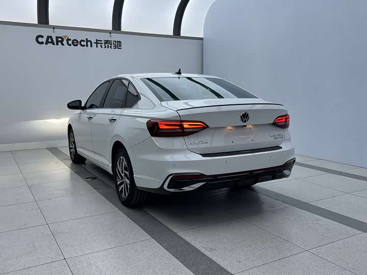 Фото 4 - Volkswagen Lavida