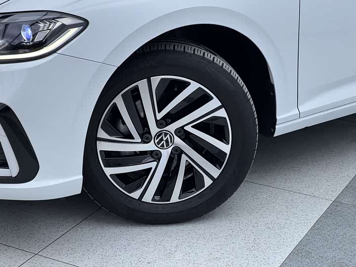 Фото 7 - Volkswagen Lavida