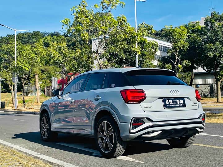 Фото 7 - Audi Q2L