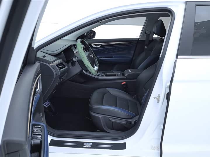 Фото 9 - Geely Emgrand GL