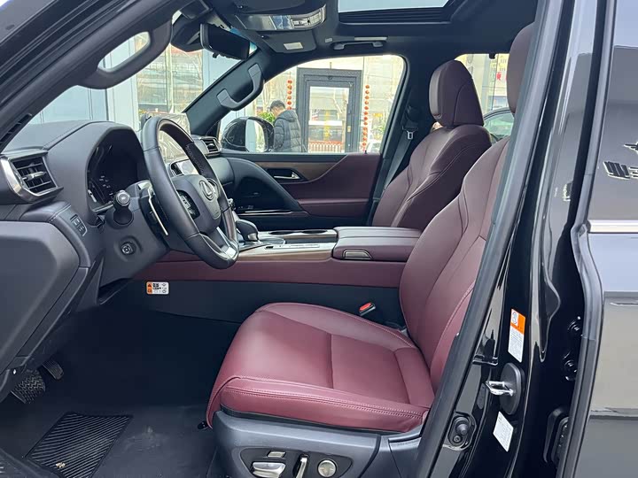 Фото 4 - Lexus LX