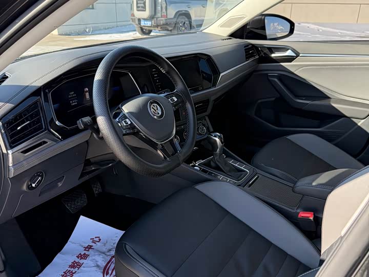 Фото 4 - Volkswagen Sagitar L