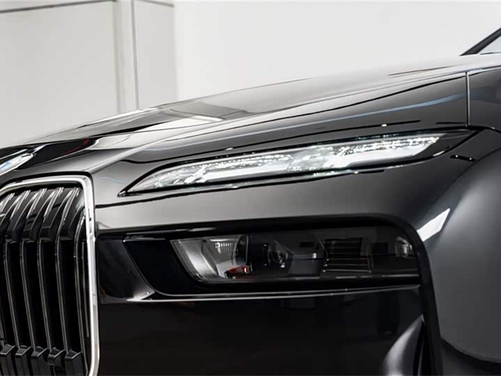 Фото 4 - BMW 7 Series