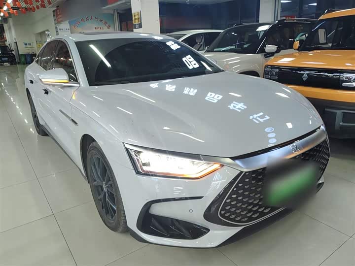 Фото 4 - BYD Han