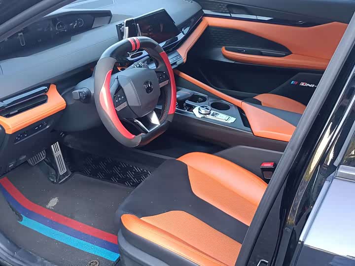 Фото 5 - Changan UNI-V