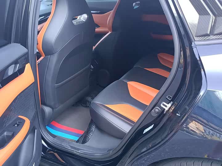 Фото 7 - Changan UNI-V