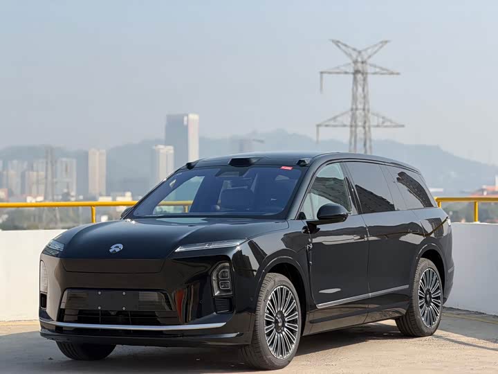 Фото 1 - Nio ES8