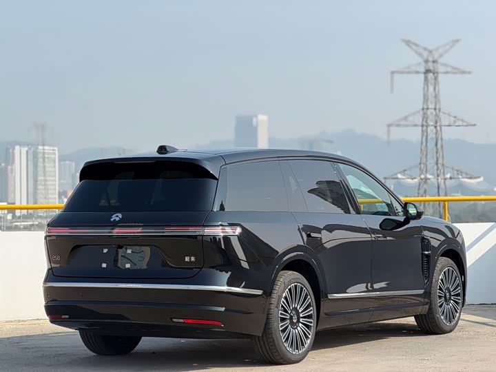 Фото 4 - Nio ES8