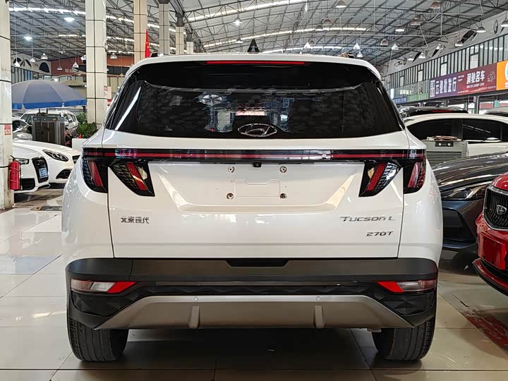 Фото 5 - Hyundai Tucson L