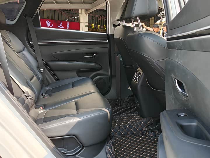 Фото 9 - Hyundai Tucson L