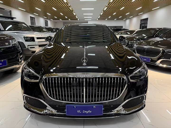 Фото 2 - Mercedes-Benz Maybach S-Class
