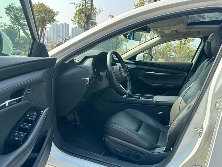 Фото 8 - Mazda 3 (Axela)