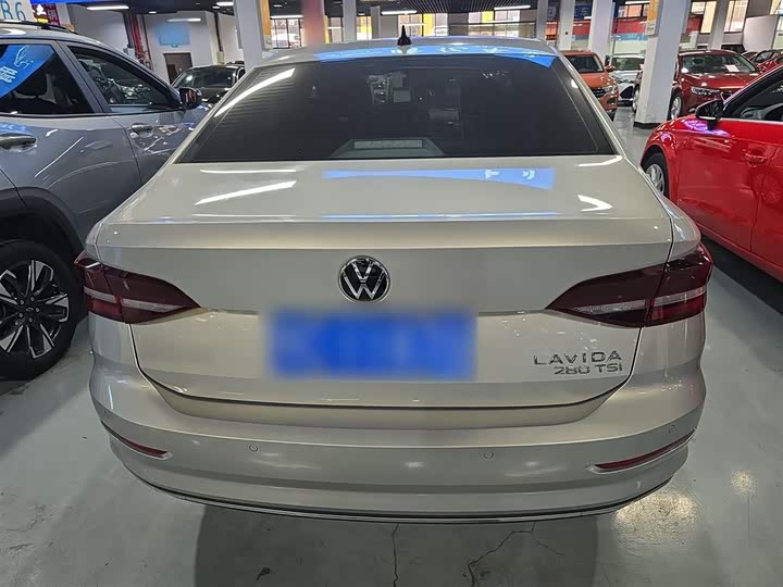 Фото 6 - Volkswagen Lavida