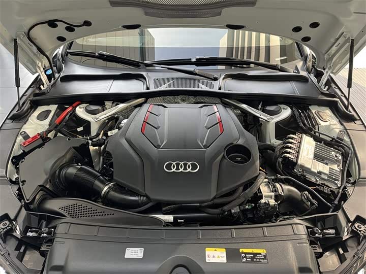 Фото 8 - Audi S4