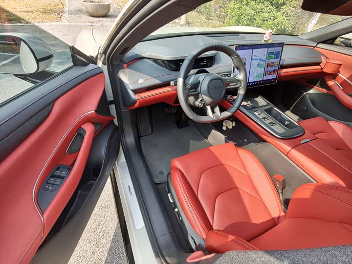 Фото 4 - Xiaomi SU7