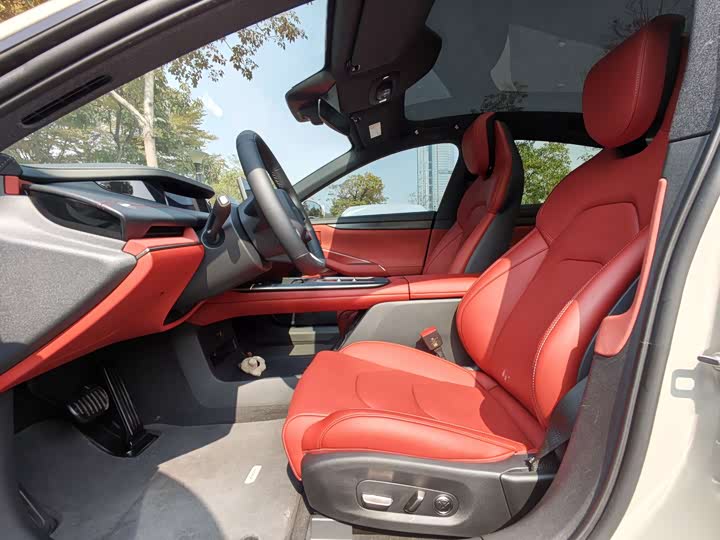 Фото 5 - Xiaomi SU7