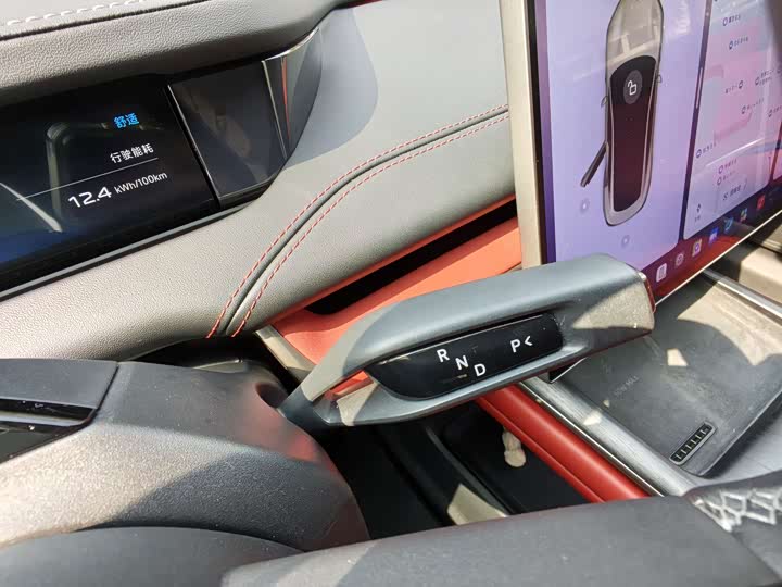 Фото 9 - Xiaomi SU7