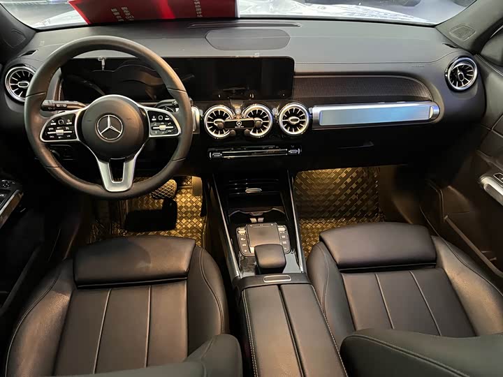 Фото 5 - Mercedes-Benz GLB-Class