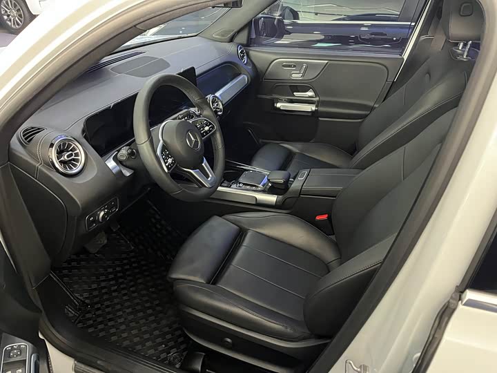 Фото 6 - Mercedes-Benz GLB-Class