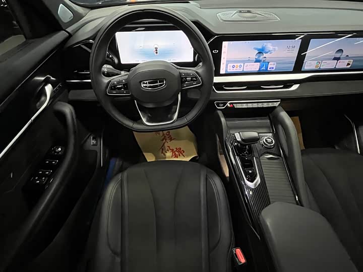 Фото 9 - Geely Monjaro