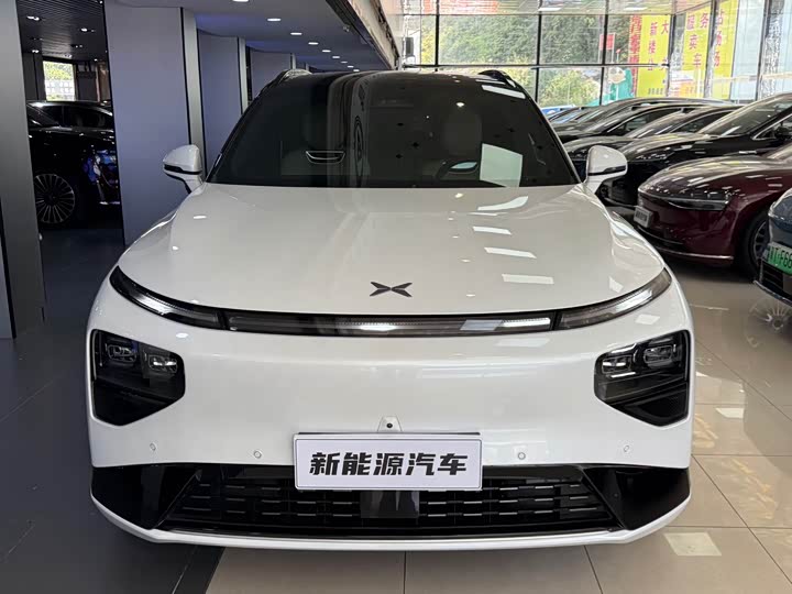 Фото 2 - XPeng G9