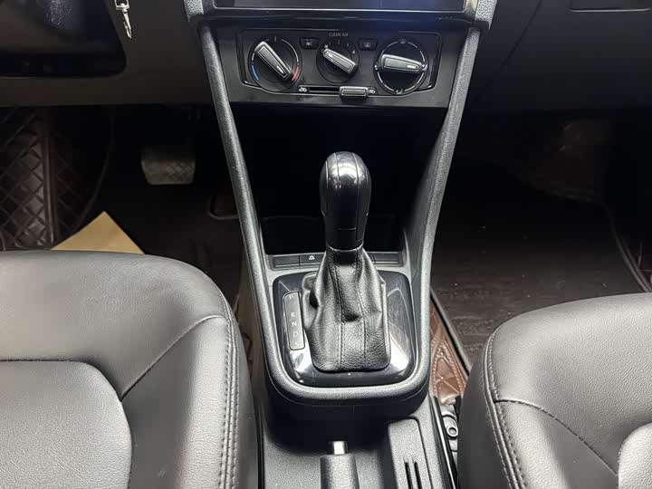 Фото 5 - Volkswagen Santana