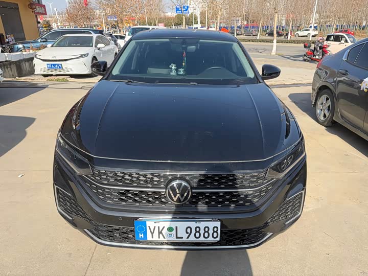 Фото 2 - Volkswagen Passat