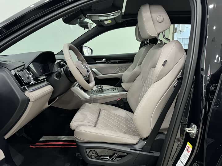 Фото 7 - BYD Tang Hybrid/EV