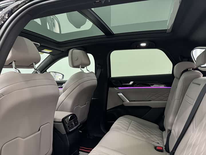 Фото 9 - BYD Tang Hybrid/EV