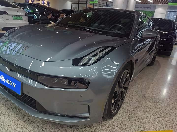 Фото 1 - Zeekr 001